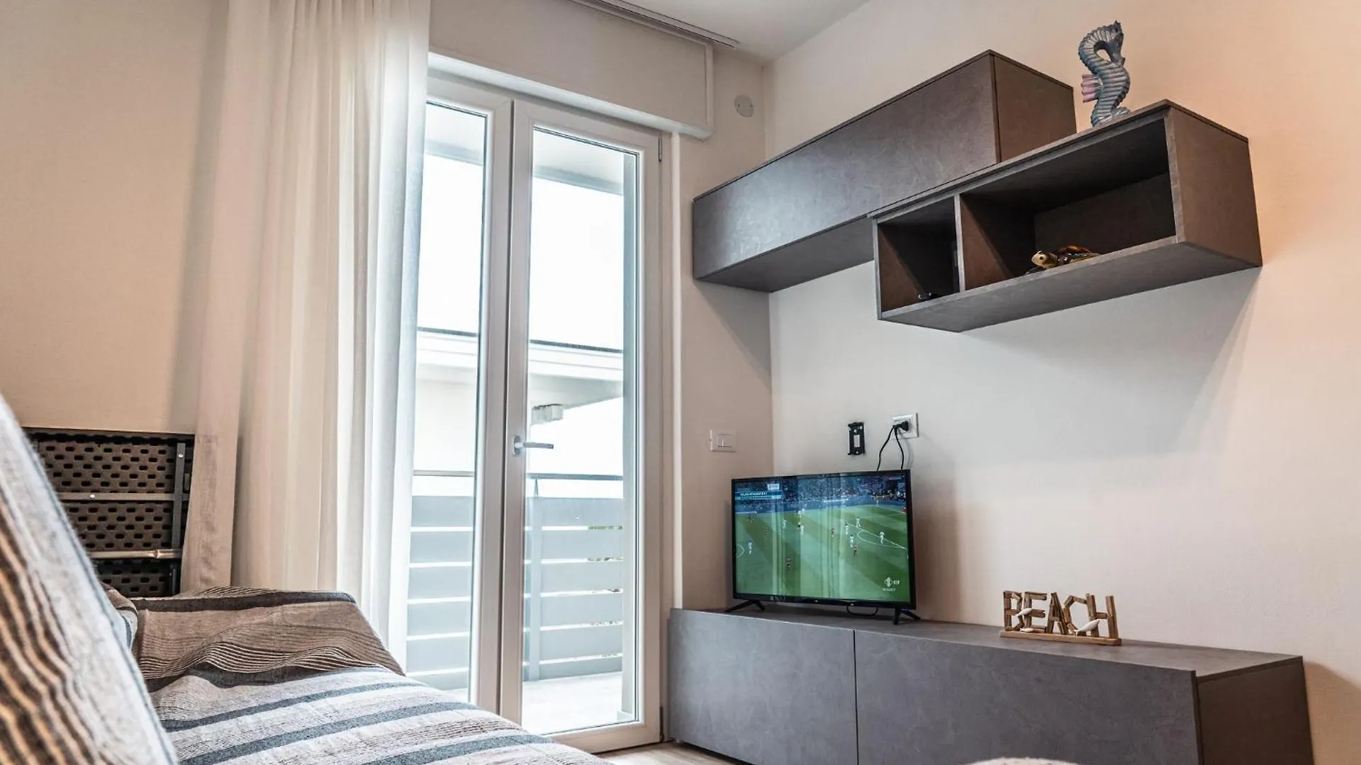 Apartment Beachside Getaway In Bibione